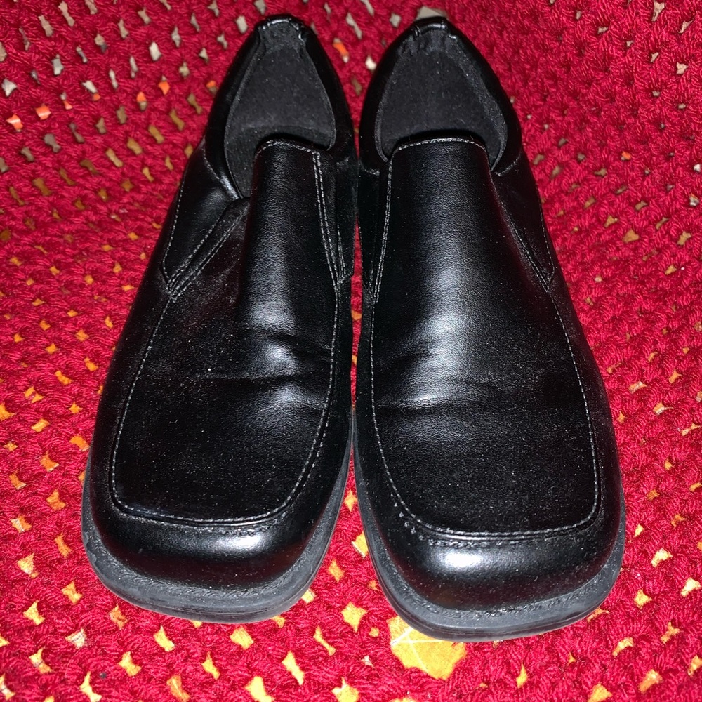 Woman’s shoes size 2 by Smart Fit pre owned